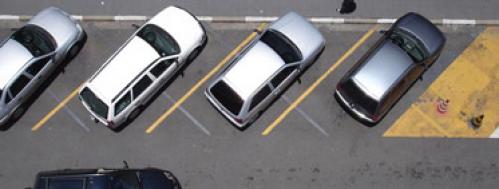 Comissão garante livre estacionamento a carros de oficiais de justiça a serviço