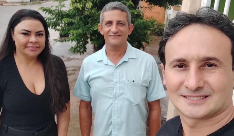 O Presidente Hugo Corrêa e Diretora Financeira Janete Gomes visitam os Oficiais de Justiça da Comarca de Taguatinga.