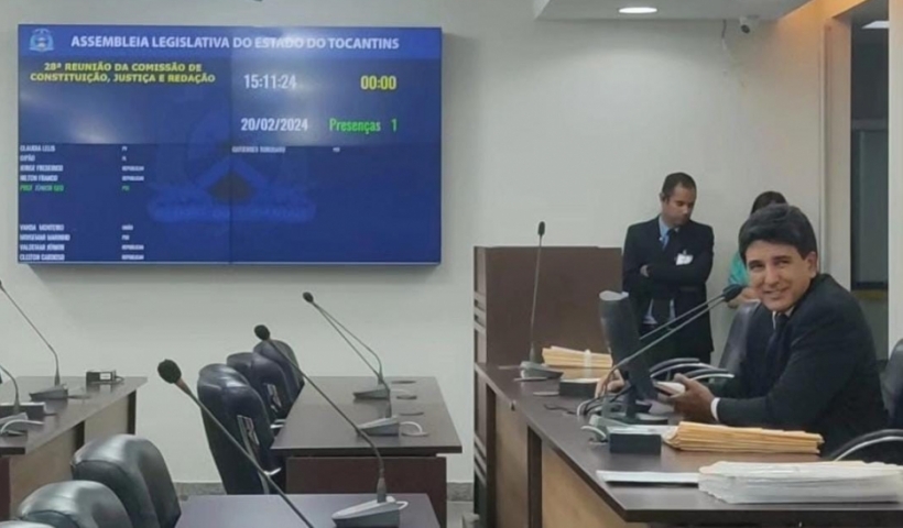 O Presidente do SINDOJUS TOCANTINS, Hugo Corrêa, esteve no Plenarinho da ALETO acompanhando a tramitação do PL.