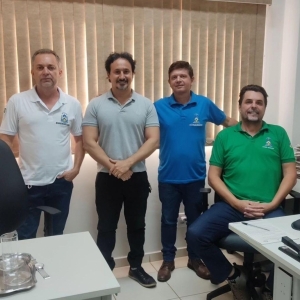 O presidente do SINDOJUS, Hugo Corrêa, visitou os Oficiais de Justiça da Comarca de Miranorte.