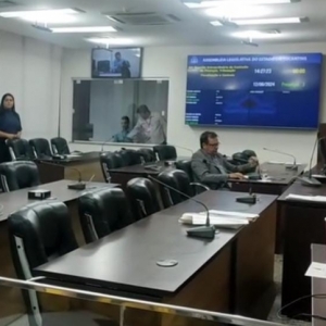Deputado @prof_juniorgeo na defesa da aprovação do PL 06/2023 durante sessão da Comissão de Finanças da ALETO!